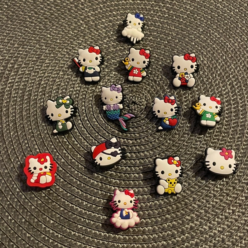 13pcs Hello Kitty Sanrio Croc Charms